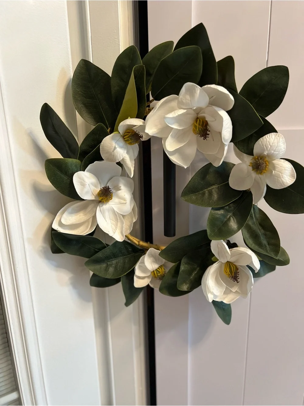 Classic White Magnolia Wreath with Lush Green Leaves